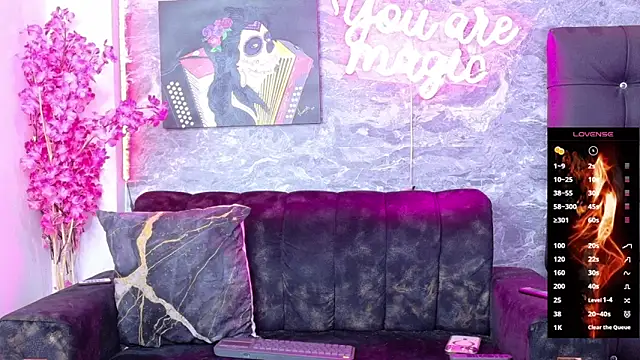 Snapshot of siamarlin chatting on April 16, 10:34 pm siamarlin online show from April 16, 10:34 pm