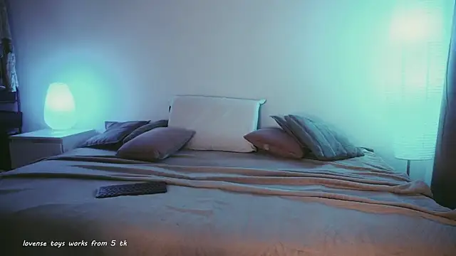 Snapshot of kris69kiss chatting on October 23, 4:06 pm kris69kiss online show from October 23, 4:06 pm