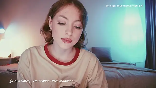 Snapshot of kris69kiss chatting on November 12, 4:40 pm kris69kiss online show from November 12, 4:40 pm