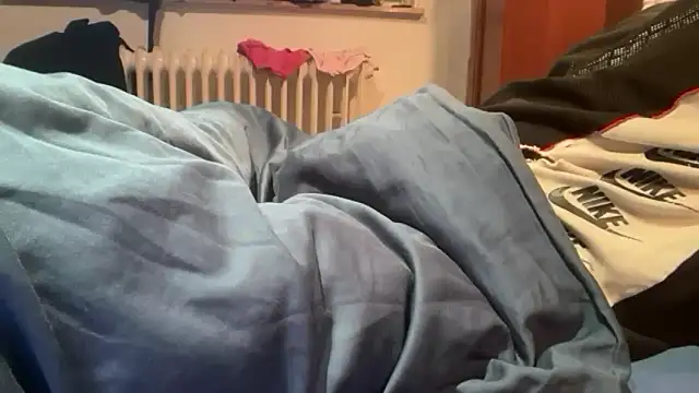 Snapshot of Geilerjung69 chatting on March 12, 6:30 am Geilerjung69 online show from March 12, 6:30 am