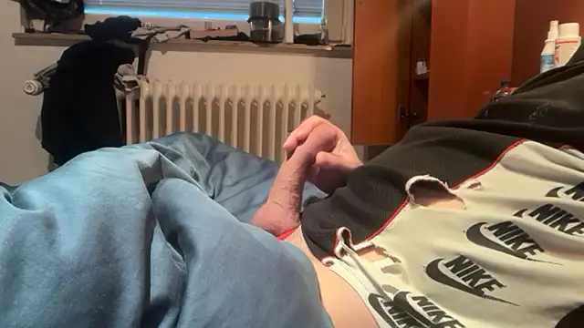 Snapshot of Geilerjung69 chatting on March 13, 5:58 am Geilerjung69 online show from March 13, 5:58 am