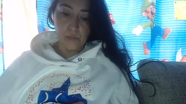 naughthyany16 online show from December 20, 9:33 pm