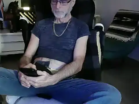 Towndude123 online show from February 23, 8:17 pm