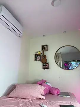 Ramona Flower online show from March 16, 1:17 am