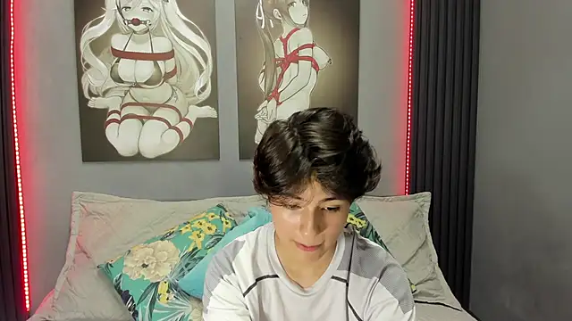 Snapshot of Bryce_Evans chatting on November 10, 2:49 pm Bryce Evans online show from November 10, 2:49 pm