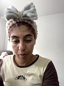 Snapshot of im_anna_ chatting on January 22, 4:55 pm im anna online show from January 22, 4:55 pm
