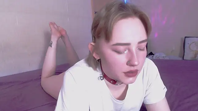 Lexy Lovy online show from April 3, 8:01 am