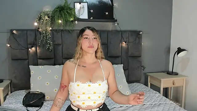 Snapshot of LilithSmith_ chatting on September 27, 11:37 am LilithSmith online show from September 27, 11:37 am