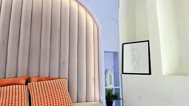 LilithSmith  online show from February 4, 11:49 am