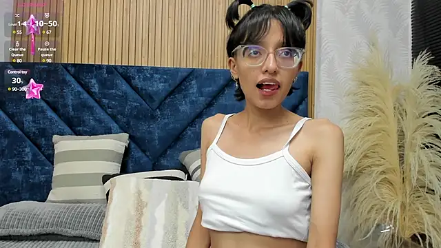 Snapshot of Marge_lasander chatting on January 14, 4:47 am Marge lasander online show from January 14, 4:47 am