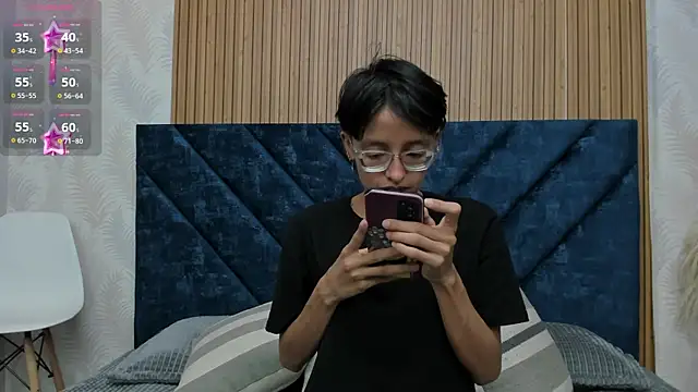 Snapshot of Marge_lasander chatting on January 15, 1:34 am Marge lasander online show from January 15, 1:34 am