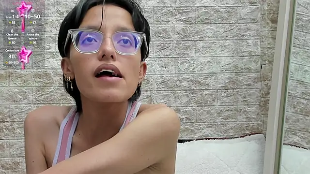 Snapshot of Marge_lasander chatting on January 19, 5:15 am Marge lasander online show from January 19, 5:15 am