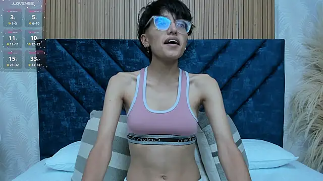 Snapshot of Marge_lasander chatting on January 28, 1:29 am Marge lasander online show from January 28, 1:29 am