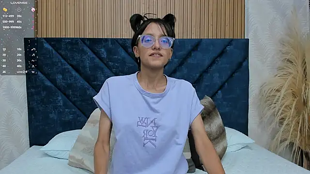 Snapshot of Marge_lasander chatting on February 11, 2:03 am Marge lasander online show from February 11, 2:03 am