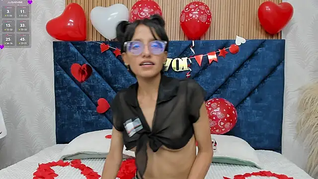 Snapshot of Marge_lasander chatting on February 15, 4:36 am Marge lasander online show from February 15, 4:36 am