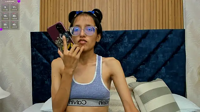 Snapshot of Marge_lasander chatting on February 25, 1:30 am Marge lasander online show from February 25, 1:30 am