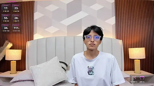 Snapshot of Marge_lasander chatting on October 3, 1:24 am Marge lasander online show from October 3, 1:24 am