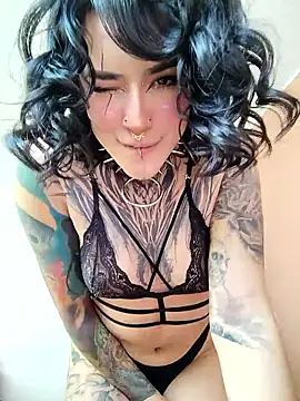 taaylor33 online show from October 6, 7:11 pm