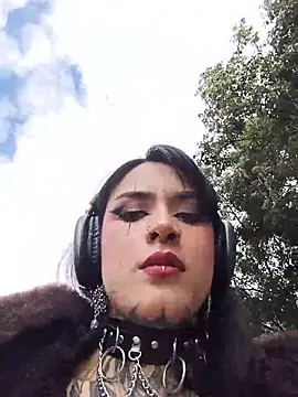 taaylor33 online show from January 14, 8:58 pm