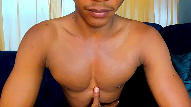 Ethan Fox11 online show from March 14, 5:35 pm