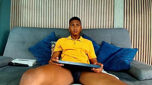 Ethan Fox11 online show from February 16, 1:40 pm