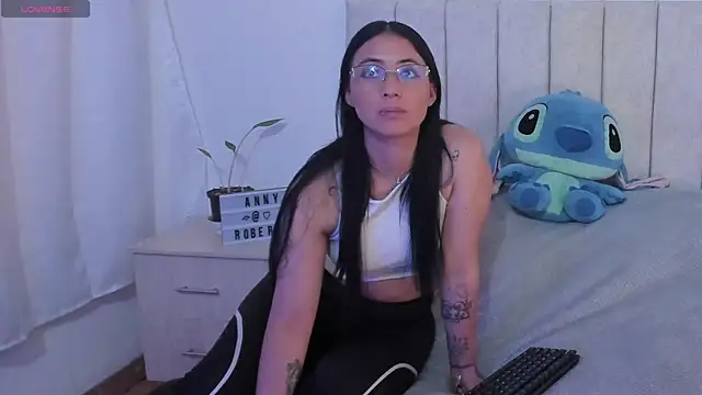 anny roberts online show from December 18, 8:26 pm