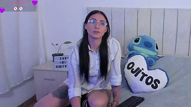 anny roberts online show from December 22, 11:02 pm