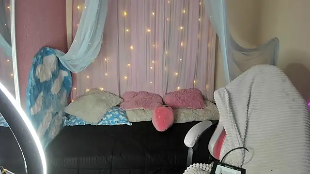 SheryLee online show from December 17, 3:17 pm
