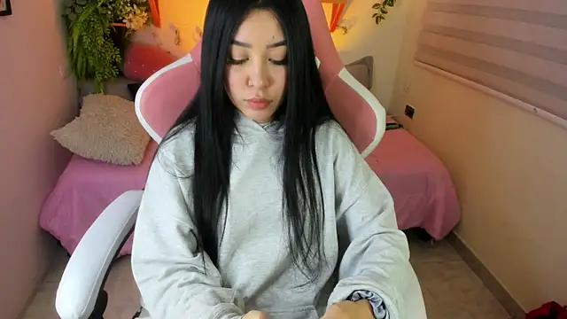 Starliee   online show from October 24, 12:41 am