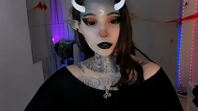 Dixi Pixi  online show from October 31, 5:30 am