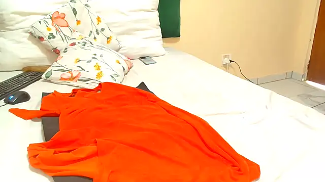 19bootylicious online show from September 25, 6:28 am