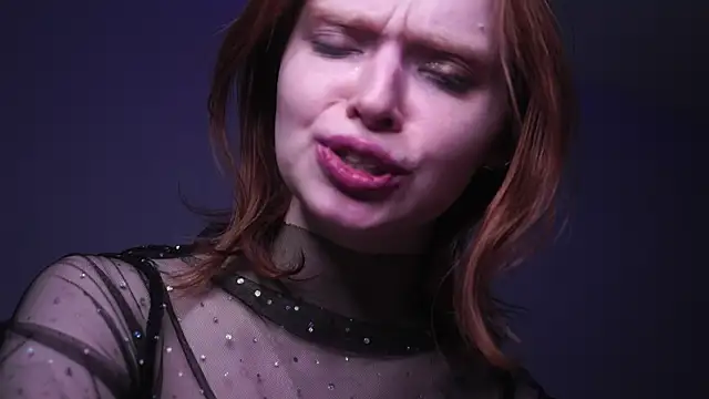 ginger hugs online show from December 23, 4:22 am