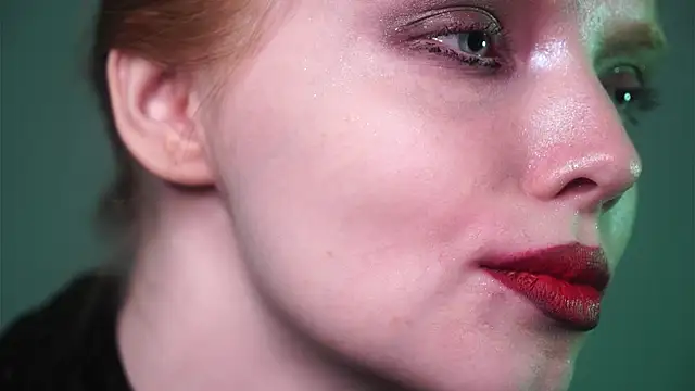 ginger hugs online show from January 5, 1:03 am