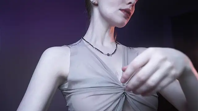 ginger hugs online show from December 14, 10:14 pm