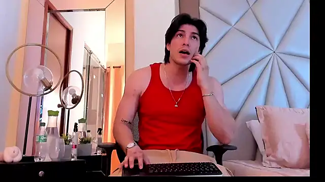 Snapshot of Karimferrer chatting on January 23, 4:19 am Karimferrer online show from January 23, 4:19 am