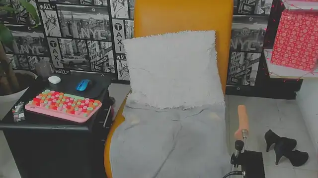 BrendaSex Hot online show from December 30, 10:45 pm