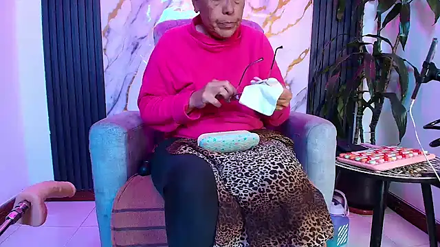 BrendaSex Hot online show from March 11, 9:43 pm