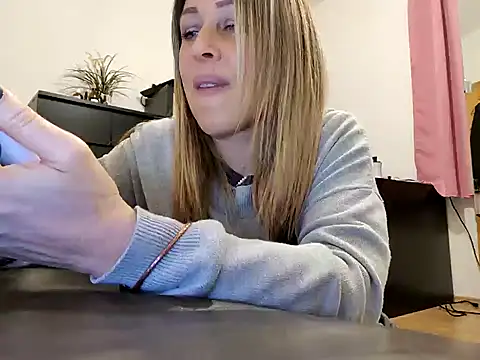 Snapshot of sweethotmilf888 chatting on February 12, 5:16 pm sweethotmilf888 online show from February 12, 5:16 pm