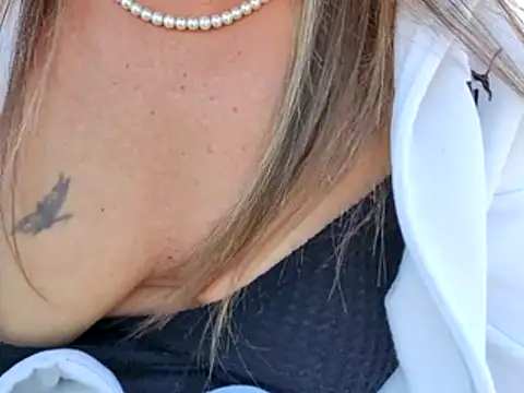 sweethotmilf888 online show from March 5, 1:51 pm