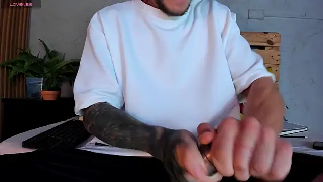 french sexx online show from December 28, 4:41 am