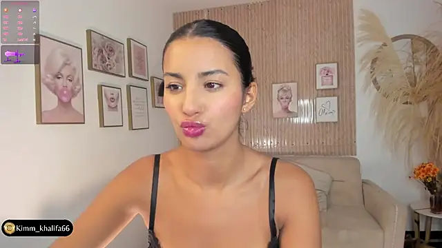 Snapshot of Kimm_khalifa chatting on February 28, 3:37 pm Kimm khalifa online show from February 28, 3:37 pm