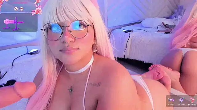 Snapshot of Sally__Walker chatting on February 4, 3:00 am Sally Walker online show from February 4, 3:00 am