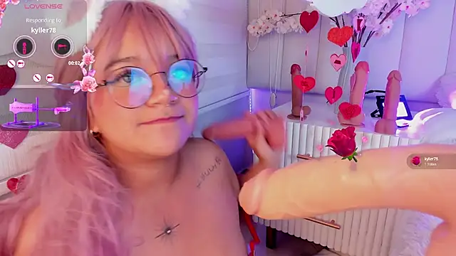 Snapshot of Sally__Walker chatting on February 14, 10:25 pm Sally Walker online show from February 14, 10:25 pm