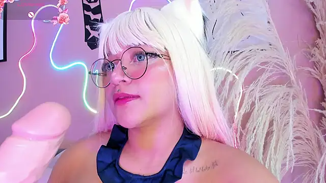 Snapshot of Sally__Walker chatting on February 26, 10:42 pm Sally Walker online show from February 26, 10:42 pm