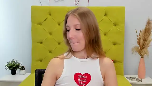 LolaWilsons online show from March 25, 7:14 am