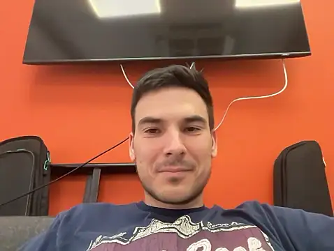 Snapshot of streamy_test15 chatting on July 22, 9:45 am streamy test15 online show from July 22, 9:45 am