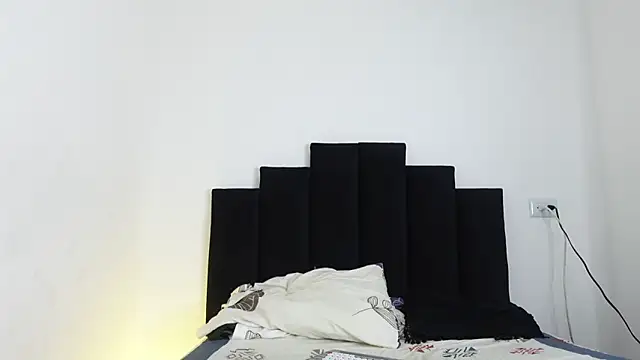 MarcoAlexLatino online show from December 6, 3:19 am