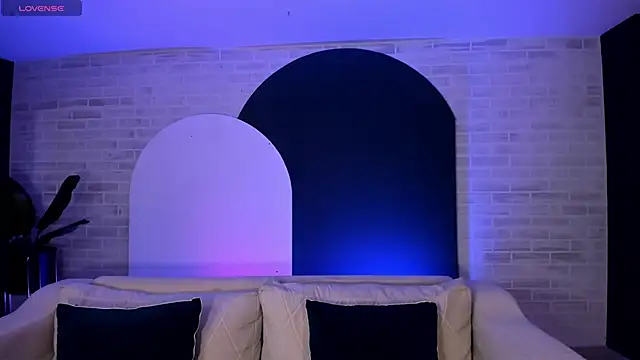 Snapshot of SamanthaConnor_ chatting on January 22, 8:06 pm SamanthaConnor online show from January 22, 8:06 pm