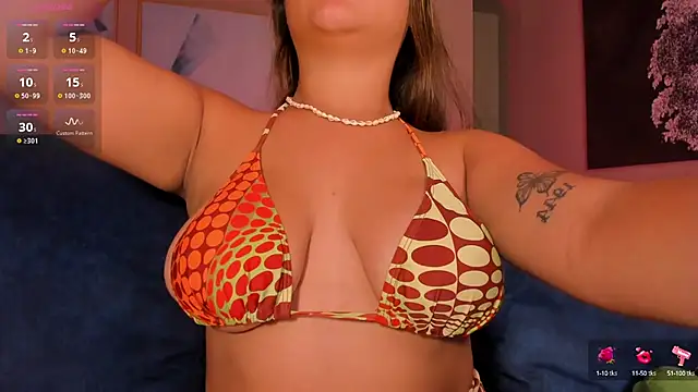 Snapshot of SamanthaConnor_ chatting on February 25, 1:20 am SamanthaConnor online show from February 25, 1:20 am