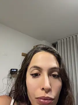Snapshot of Amber_Rush_ chatting on April 27, 3:37 am Amber Rush online show from April 27, 3:37 am